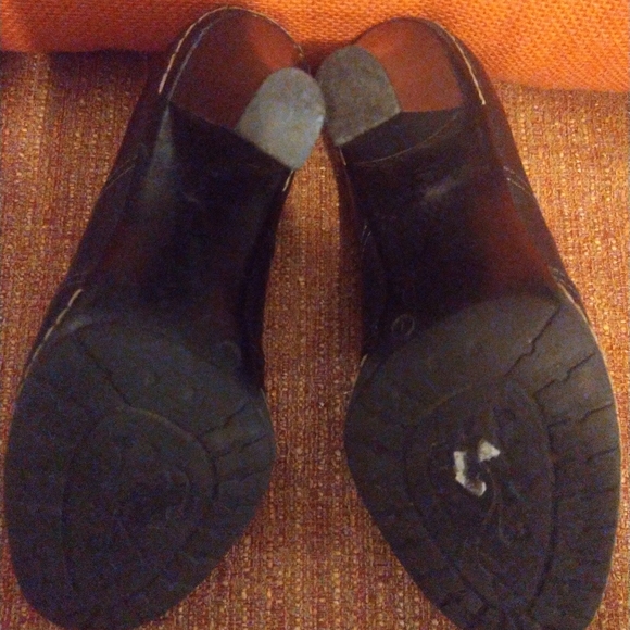 Black Leather Slip On High Heel Booty By Merona Sox 3" Heel - Picture 3 of 3